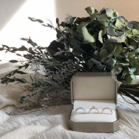 【ORECCHIO(オレッキオ)の口コミ】 婚約指輪は、ゴールドで普段でも着用できるオシャレなデザインを探してい…