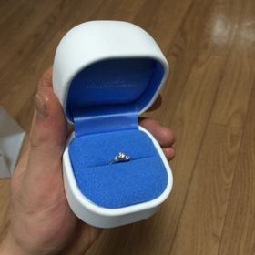 【銀座ダイヤモンドシライシの口コミ】 自分の中で何件かジュエリーショップをまわるうちに、
ダイヤモンドがひと…