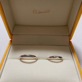 【ケイウノ ブライダル(K.UNO BRIDAL)の口コミ】 指輪のRISATAという笑くぼを模したデザインと、笑顔の絶えない日々を願っ…