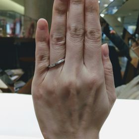 【TRECENTI(トレセンテ)の口コミ】 ストレート型で派手すぎず、でもデザイン性もある形に一目惚れでした。当…