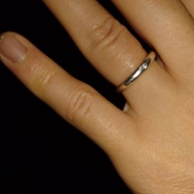 【4℃ BRIDAL(ヨンドシーブライダル)の口コミ】 私はダイヤモンドが少し入っているものを希望していていて、お互い仕事で…