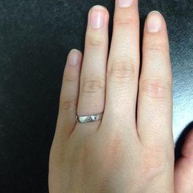 【エルメス(HERMES)の口コミ】 ずっと身につけておくものなのでシンプルなデザインのものを探していてち…