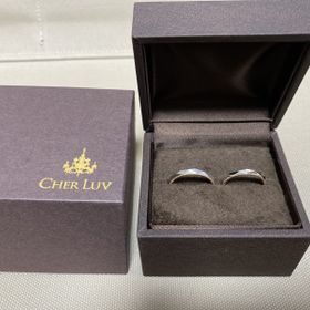 【CHER LUV(シェールラブ)の口コミ】 ゴールドのラインがかわいく男性用はマットに仕上げて女性用はきらびやか…