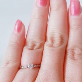 【ギンザタナカブライダル(GINZA TANAKA BRIDAL)の口コミ】 ありそうでないデザインを探していました。センターのダイヤを、メレダイ…