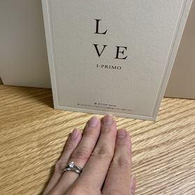 【アイプリモ(I-PRIMO)の口コミ】 シンプルなデザインで指が綺麗に見える指輪で気に入りました。シンプルな…