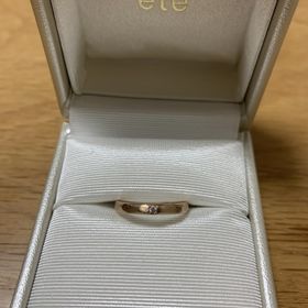 【ete(エテ)の口コミ】 華やかだったり煌びやかなものよりも、マットでシンプルなものが好みだっ…