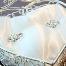 【4℃ BRIDAL(ヨンドシーブライダル)の口コミ】 2人の思い出のディズニーランドとコラボしている4℃でのみ購入を検討しまし…