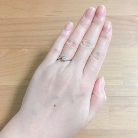 【ケイウノ ブライダル(K.UNO BRIDAL)の口コミ】 普段使いも視野に入れていたので、あまり高さのない滑らかなアーチのもの…