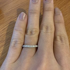 【MIKIMOTO(ミキモト)の口コミ】 職業柄、普段は使えないので、身に着けるときには最高のものをと思い、色…