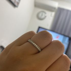 【エクセルコダイヤモンド(EXELCO DIAMOND)の口コミ】 有名ブランドの半額以下で有名ブランド以上の品質の指輪が購入できます。
…