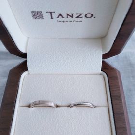 【TANZO.(鍛造指輪)の口コミ】 職人さんの手で鍛造（たんぞう）法という、
指輪が丈夫で硬く、傷がつきに…