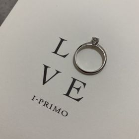 【アイプリモ(I-PRIMO)の口コミ】 全く指輪のことはわからなかったのですが、店員さんが提案して下さったリ…