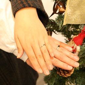 【WAIJEWELRY(ワイジュエリー)】の口コミ シンプルだけれど、ほかの指輪とは被らないデザインというところが決め手に...