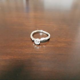 【Antille(アンティール)の口コミ】 初めは別な店舗でも指輪を見ていたのですが、どこか妥協しなきゃいけない…