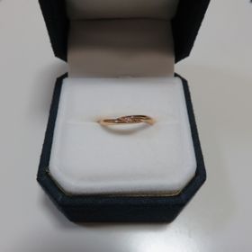 【Douxmiere bijou SOPHIA(ドゥミエール ビジュソフィア)の口コミ】 柔らかい曲線のデザインに一目惚れしました。日常はめるものなので、ダイ…