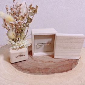 【YUKA HOJO(ユカホウジョウ)の口コミ】 シンプルでつけていても違和感のないつけ心地で光沢のないマットの物を探…