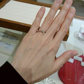 【TRECENTI(トレセンテ)の口コミ】 お花の形はこのお店しかないので、前から気になっていました。本物を見た…