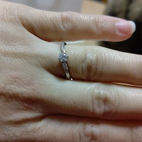 【アイプリモ(I-PRIMO)の口コミ】 お店、指輪を貰う側の私が選ばせてもらいました。
お互いバツありだったの…