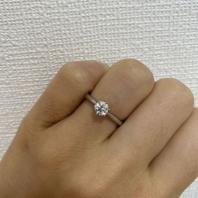 【銀座ダイヤモンドシライシの口コミ】 予算範囲で質の良いダイヤを探したいと思い、ダイヤモンドシライシさんに…