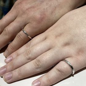 【TRECENTI(トレセンテ)の口コミ】 色々なデザインの指輪を試着させて頂きました。
指につけても違和感の無い…