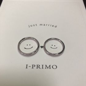 【アイプリモ(I-PRIMO)の口コミ】 二人とも指輪を着け慣れていないため、着けた時に薬指の付け根にフィット…