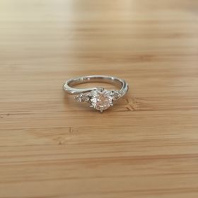 【LEHAIM(レハイム)の口コミ】 試着して、ダイヤモンドが一番映えるもの、飽きずに長く付けることが出来…