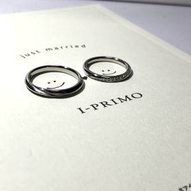 【アイプリモ(I-PRIMO)の口コミ】 2020年のイヤーモデルの指輪です。流れるようにセッティングされたダイア…