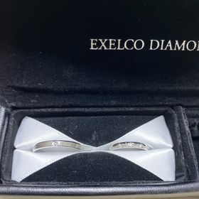 【エクセルコダイヤモンド(EXELCO DIAMOND)の口コミ】 彼が婚約指輪を選ぶ際に即決した理由が、結婚指輪とセットで付けるととて…