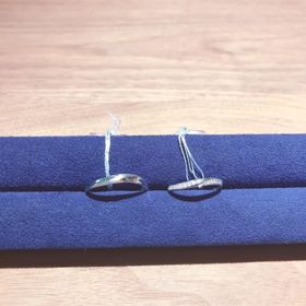 【TOMOE(トモエ)の口コミ】 デザインが他にあまりみないデザインだったことと指に着けた時に主張しす…