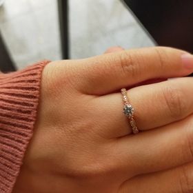 【AMOUR AMULET(アムール・アミュレット)の口コミ】 元々色々なデザインをネットで検討していましたが、実際に店舗で自分の気…