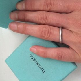 【ティファニー(Tiffany & Co.)の口コミ】 割れることもあると聞いたので、ダイヤなどの石が入っていないもので、少…