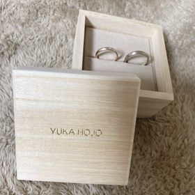 【YUKA HOJO(ユカホウジョウ)の口コミ】 デザインがシンプルで可愛くて好みの物でした。
インスタで見て可愛いと思…