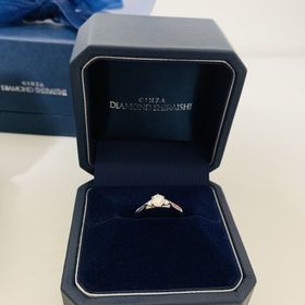 【銀座ダイヤモンドシライシの口コミ】 はじめは他のブランドと似たようなデザインで迷っていましたが、ちょうど…