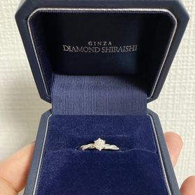 【銀座ダイヤモンドシライシの口コミ】 指が太く短いのがコンプレックスで、デザインに変化があるものを探してい…