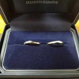 【銀座ダイヤモンドシライシの口コミ】 着け心地が他のお店より大変良い所。
色々なデザインの指輪を着けさせて頂…