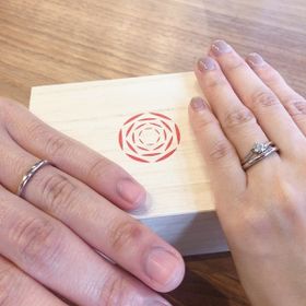 【出雲結(いずもゆい)の口コミ】 絆結という指輪の意味に、寄り添う二人同じ気持ちという点にとても惹かれ…