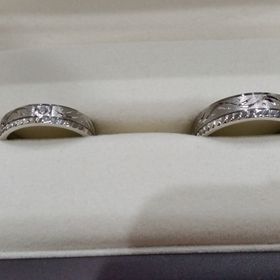 【JEWELRY  KAMATA(ジュエリーかまた)の口コミ】 結婚指輪を買うと決めた時に、どんな指輪がいいというのがなく、既成品で…
