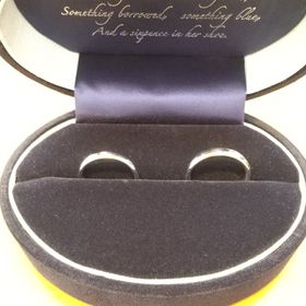 【Something Blue(サムシングブルー)の口コミ】 最初からシンプルなマリッジリングを探していました。ジュエリー東京のホ…