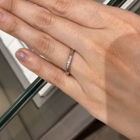 【アイプリモ(I-PRIMO)の口コミ】 つけやすく違和感なくつけれる。ダイヤモンドの輝きはもちろんのこと、エ…