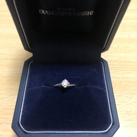 【銀座ダイヤモンドシライシの口コミ】 シンプルなのが良いな思っていて、色々と見させていただいていたが、店員…