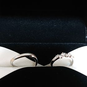 【エクセルコダイヤモンド(EXELCO DIAMOND)の口コミ】 今回の指輪の購入の決めてはパートナー側の指輪のデザイン。ただし、男性…