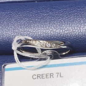 【銀座ダイヤモンドシライシの口コミ】 一番気になっていたストレートタイプが自分のAラインのふっくらした指だと…