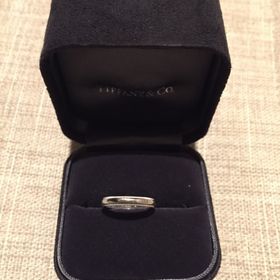【ティファニー(Tiffany & Co.)の口コミ】 婚約指輪をティファニーにしたので一緒に使う事も考えて同じブランドのも…