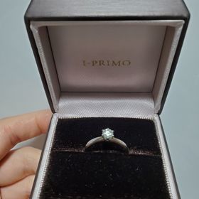 【アイプリモ(I-PRIMO)の口コミ】 元々セットリングで購入しようと思っていましたが、婚約指輪の予算がオー…