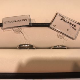 【GALA JEWELRY(ガラジュエリー)の口コミ】 シンプルなデザインが欲しいと伝えて、選んでいただきました。
一粒のダイ…