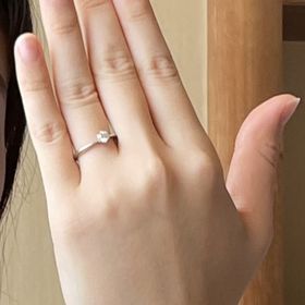 【アイプリモ(I-PRIMO)の口コミ】 指輪はシンプルなデザインのものにしました。華やかなデザインのものとも…