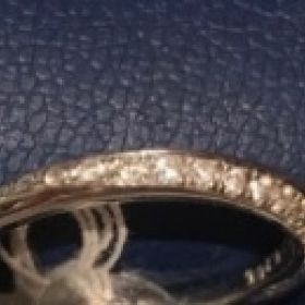 【銀座ダイヤモンドシライシの口コミ】 一番メジャーなストレートの形のデザインです。銀座ダイヤモンドシライシ…