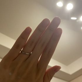 【銀座ダイヤモンドシライシの口コミ】 シンプルかつ指が綺麗に見えるデザインの指輪を探していました。ダイヤな…