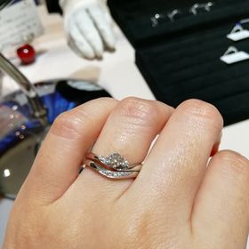 【TRECENTI(トレセンテ)の口コミ】 何店舗か回って、色々とつけてみたところ、ダントツでつけ心地が滑らかで…