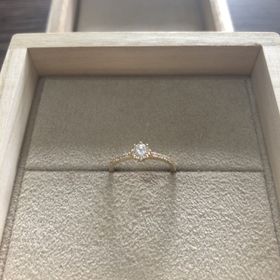 【YUKA HOJO(ユカホウジョウ)の口コミ】 外食時など日頃から身に付けたかったので、ダイヤが目立ちすぎないものを…